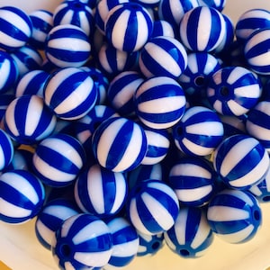 10 Blue and White Striped Beads Vintage Remake 16mm