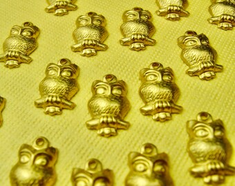 6 Brass Gold Owl Charm Beads 12mm