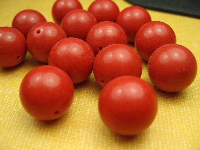 6 Large Vintage Round Red Beads 15mm image 1