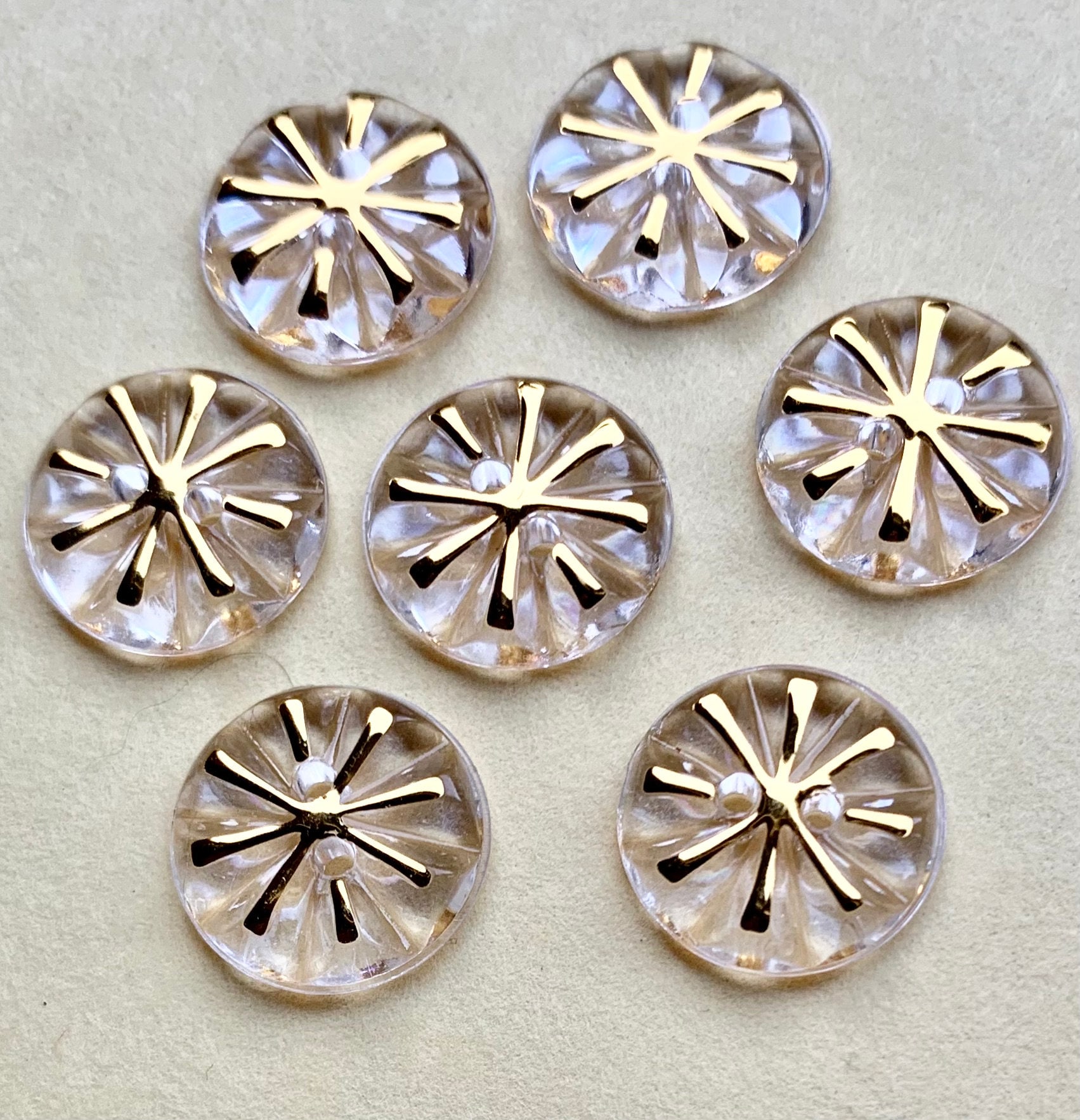 thumbnail interactive-video image 1 of Rare Mix! 50 Piece Lot Of Vintage & New Metal Buttons – Mixed Styles 1 of 2