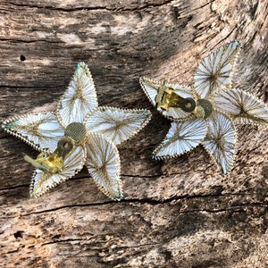 Novelty Starfish Earrings Wrapped Gold Tinsel Vintage 1940s Large Ivory Earrings image 3