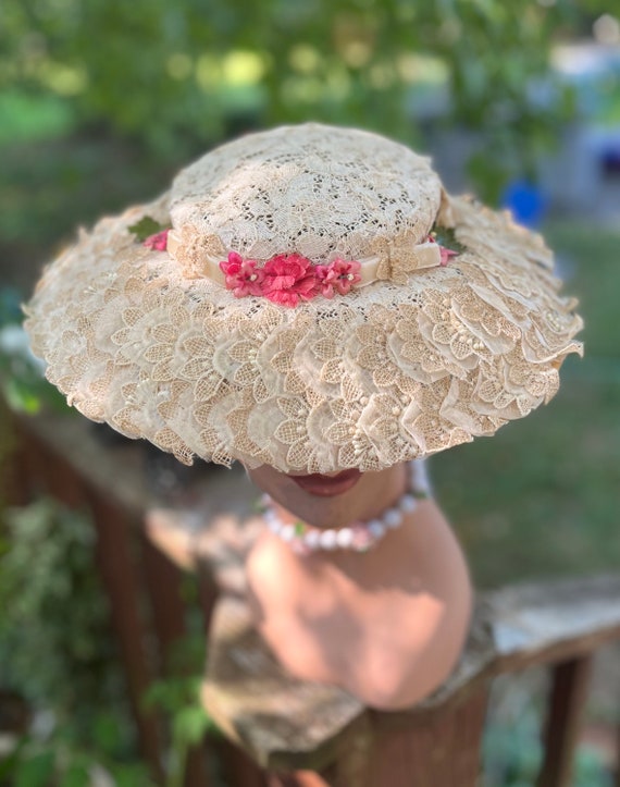 Buy 1950s Antiqued Alençon Lace Picture Hat ~ Vintage 