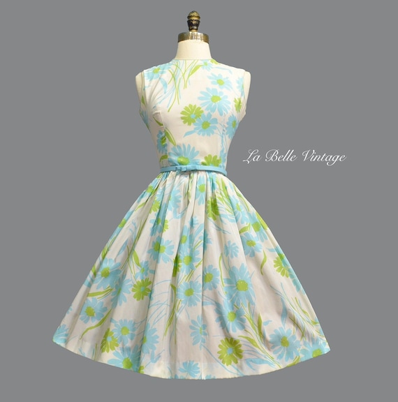 green daisy print dress Blue & Sundress XS S ~ Vintage 1950s Floral Garden Party Full Skirt Caroline Thomas