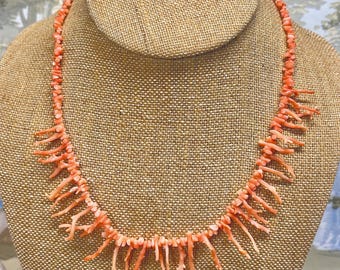 Echte koraalketting engelenhuid ~ Vintage Japanse delicate tak zalmkoraal