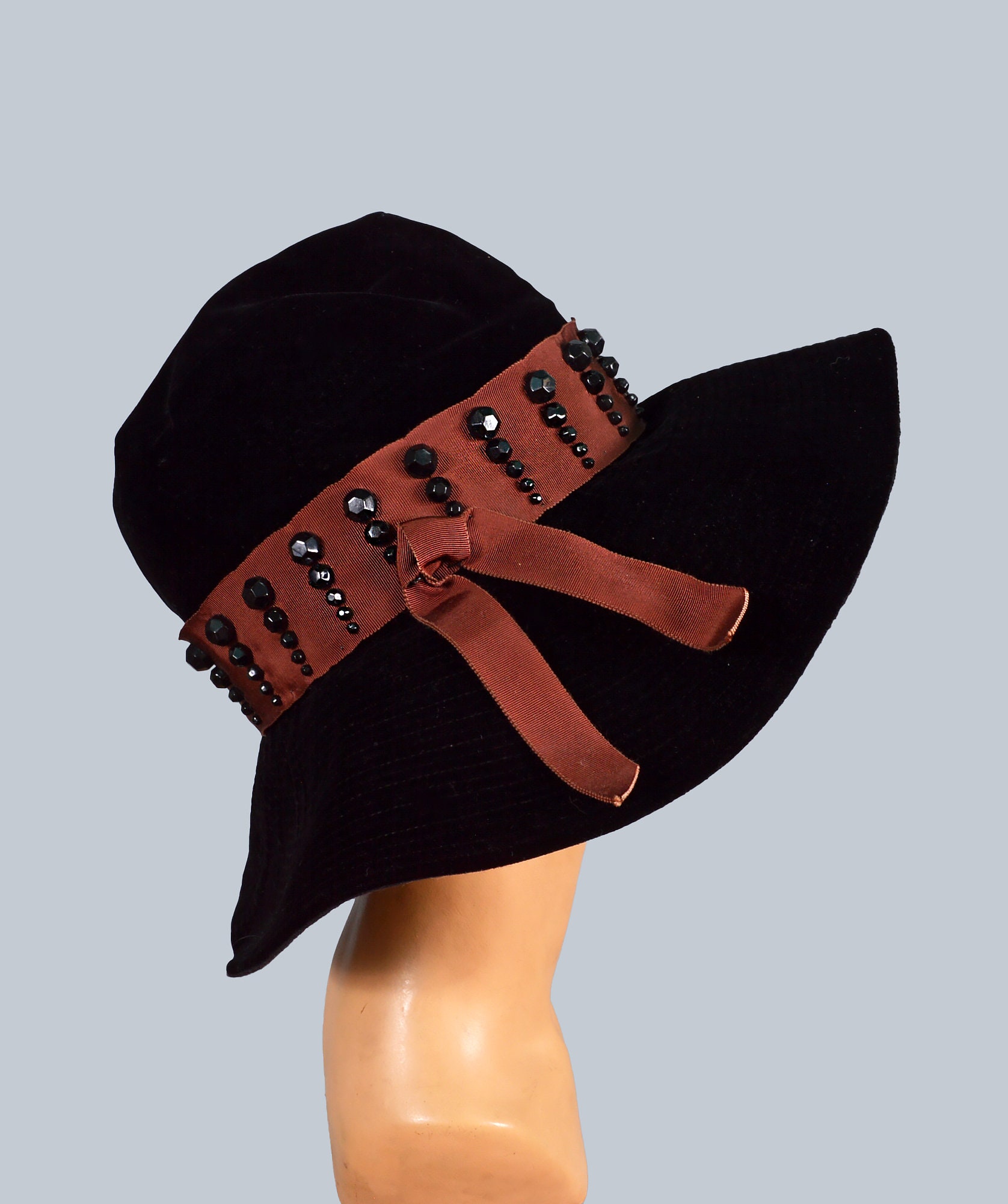 1950s Black Velvet Hat ~ Vintage Wide Brim Cocktail Hat  display picture 2