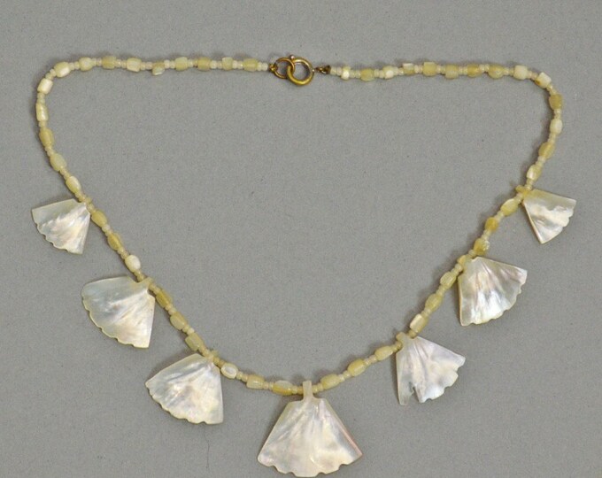 1930s Carved Mother of Pearl Necklace Vintage Scalloped Choker - Etsy