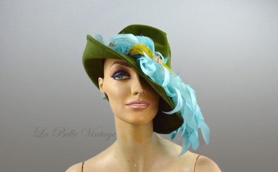 25% SALE Vintage 1930s Tilt Hat Green Wool Felt Fe