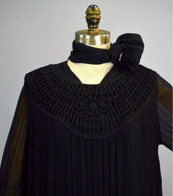 1920s Black Sheer Dress Vintage Chic Cord Embroid… - image 4