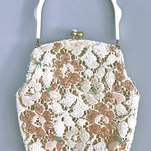 Bolso romántico de encaje floral ~ Bolso vintage de vinilo transparente con cuentas de los años 60 ~ Asa de lucita blanca