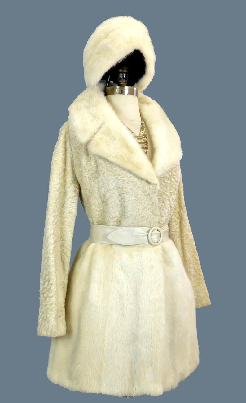 1970s Ivory Persian Lamb & Mink Coat Set with Hat Belt Ensemble ~ Unworn with Original Tags ~Master Furriers image 3