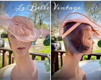 Vintage & ADORABLE Black Lazarus of Roanoke hat w/ peach details on both sides 1930s Lazarus Custom Made Hat ~ Vintage Fine Pleats Peach  main image 3