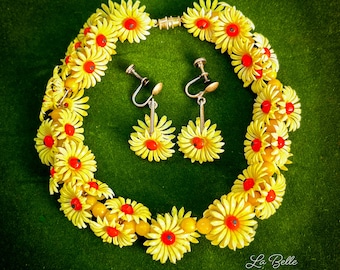 1960s Flower Power Earrings Necklace Set ~ Vintage 60s Mod Plastic Yellow Daisy Demi Parure