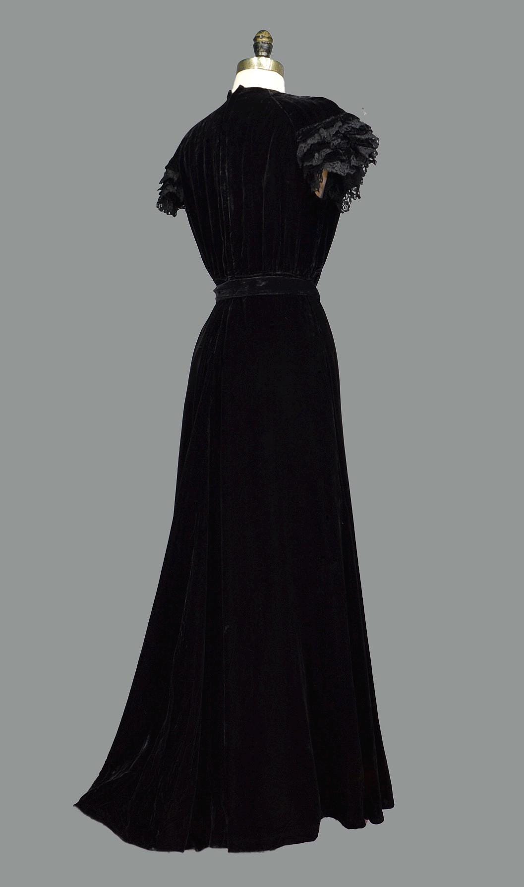 1930s Black Silk Velvet Evening Gown S M ~ Vintage Rhinestone Buckle ...