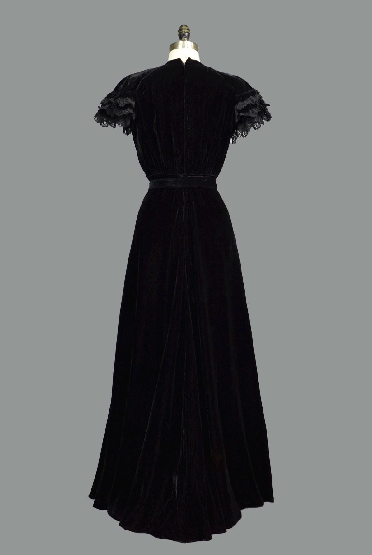 1930s Black Silk Velvet Evening Gown S M ~ Vintage Rhinestone Buckle ...