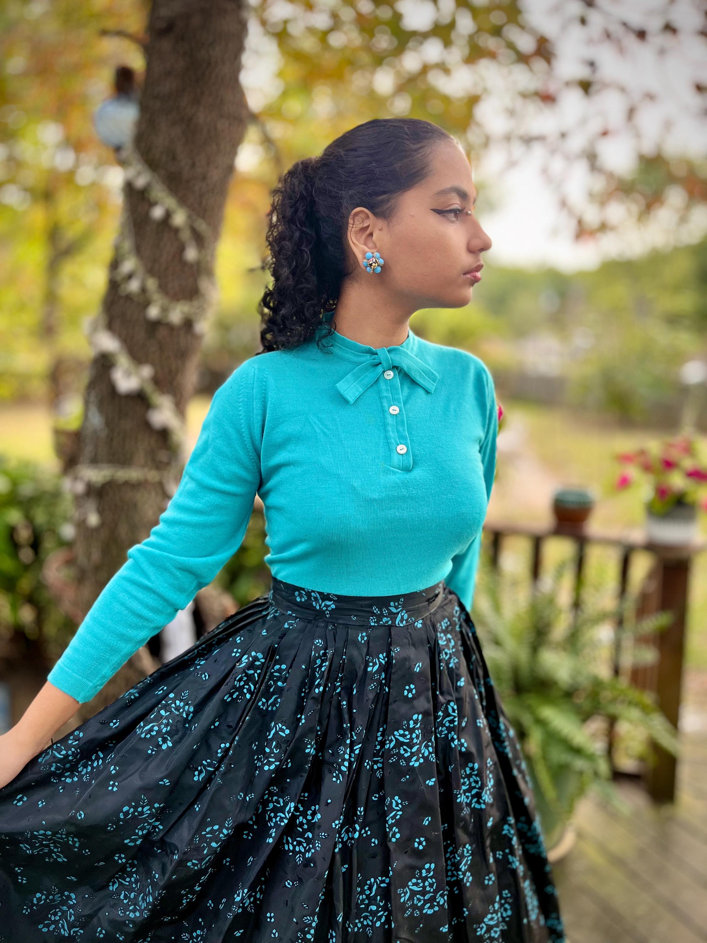 Vintage 50s Pendleton Virgin Wool Sweater L Aqua Blue Bow Neck 