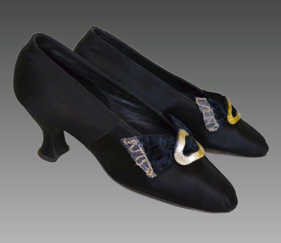 Antique Black Silk Shoes US 5 UK 3 John Wanamaker Louis Heels Velvet Ribbons Gold Buckles & Embroidery