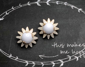 Sandor 3D Flower Earrings ~ Vintage 1950’s Ivory Enamel and White Milk Glass Earbobs