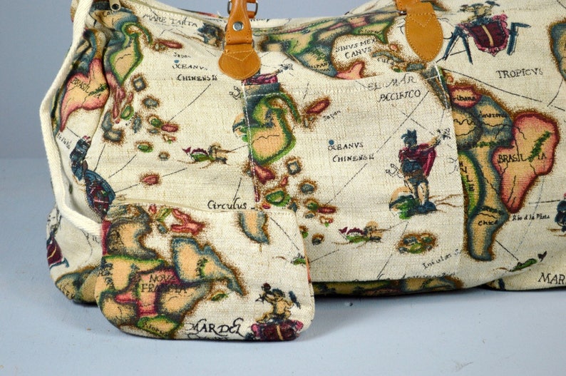 Antique World Print Travel Bag Vintage Retro Luggage