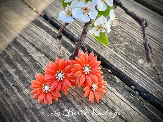 Coro Orange Floral Climbers ~ Vintage 1950s Large… - image 1