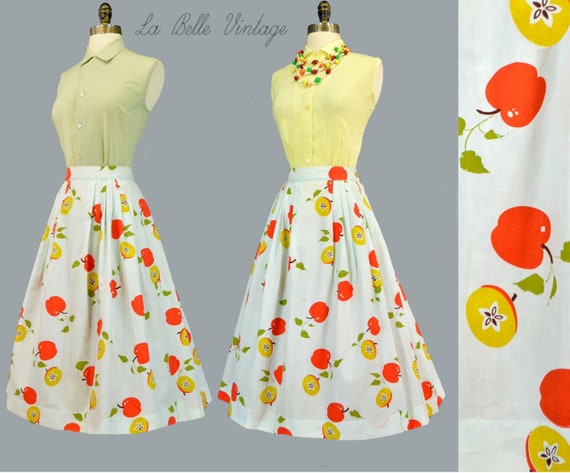 Novelty Fruit Print Vintage 1950s Full Skirt Shir… - image 1