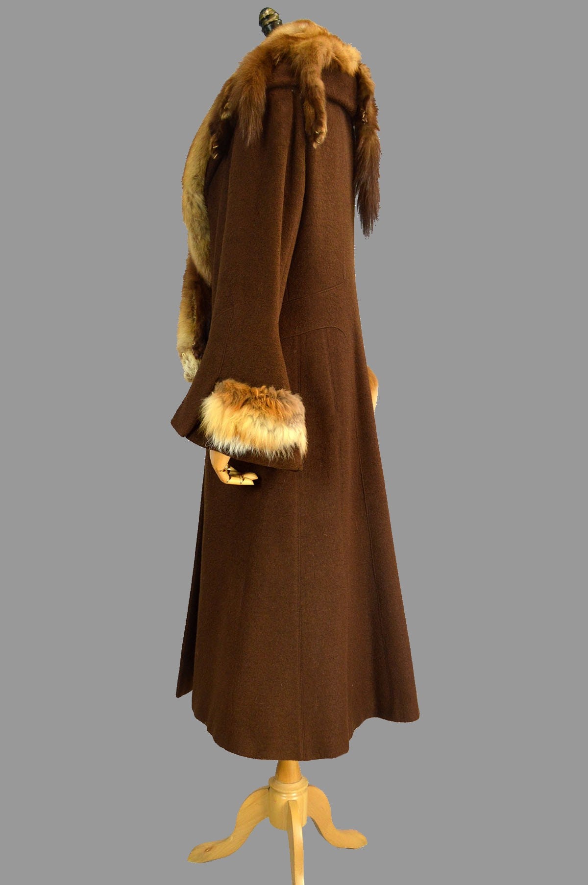 Museum Worthy 1930s Shagmoor Fur Trim Coat ~ Dramatic Red Fox