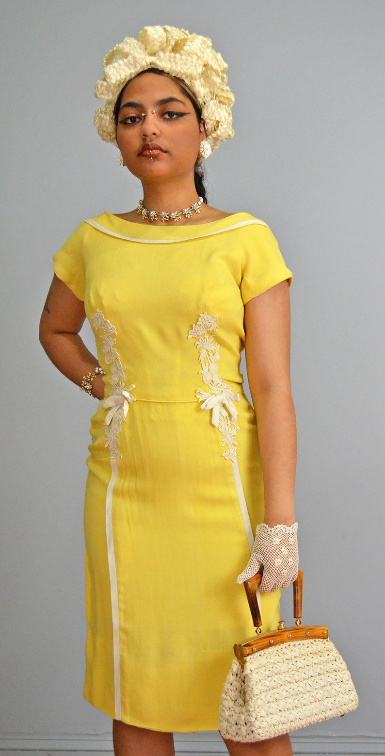 Peggy Hunt Linen Sheath XS S Vintage 1960s Lemon Yellow Dress Venise Lace & Bow Details image 4