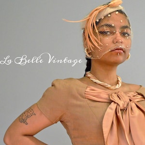 Saks Trailing Feather Hat ~ Vintage Beige Velvet Pillbox ~ Faux Peach Bird ~ Flock Velvet Dot Net Veil