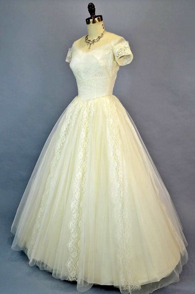 William Cahill 1950s Wedding Dress S XS Vintage off Shoulder - Etsy