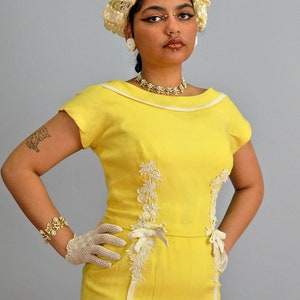 Peggy Hunt Linen Sheath XS S Vintage 1960s Lemon Yellow Dress Venise Lace & Bow Details image 3