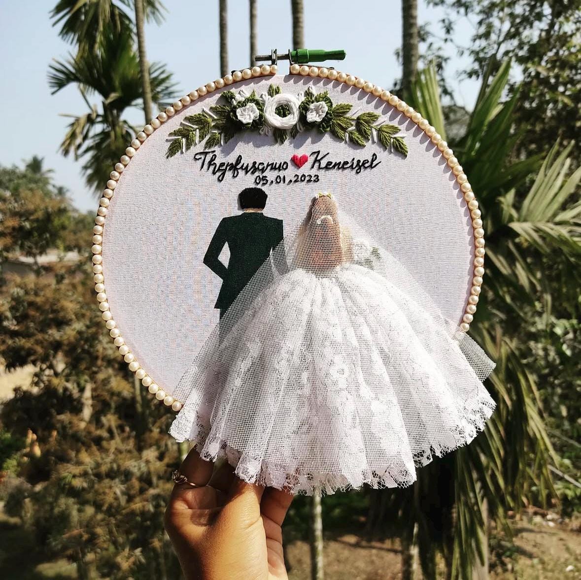 Personalized Wedding Embroidery Hoop | Custom Couple Keepsake Gift ...