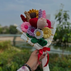 Handmade Crochet Flower Bouquet: Everlasting Knitted Floral Arrangement