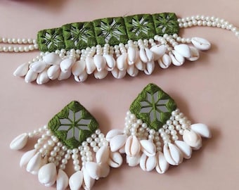 Handcrafted Mirror & Bead Choker Necklace Set: Boho Indian Jewelry
