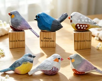 Figuritas de pájaros de madera talladas a mano, decoración de mesa con pájaros cantores pintados, regalo personalizado, adorno de estante de estilo rústico, ideas de regalo para amantes de las aves.