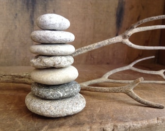 STONE WHEELS | 7 thick center drilled beach stone rock 1 inch,pebbles,cairn jewelry necklace,primitive rustic wedding,geology Earth sand