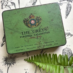 Estuche vintage de metal verde para cigarrillos "The Greys" de Inglaterra, tarjetero, billetera pequeña, caja de regalo para anillos de novios, tabaco para fumar.