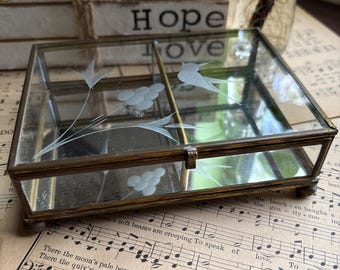 VINTAGE GLASS BOX | mirror bottom glass clear bird embossed top footed jewelry box, handmade artisan craft,vanity display case 7”x 4”,Mexico