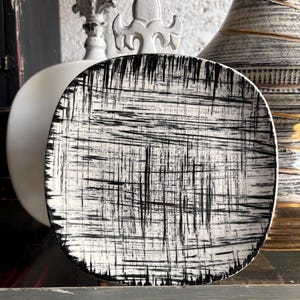 Conjunto de 3 pratinhos de cerâmica estilo meados do século XX, 15 cm, com design atômico e bordas arredondadas, decoração retrô moderna. Ideal para presentear no Dia dos Pais. Marca: Edwin Knowles, Franciscan Oasis.
