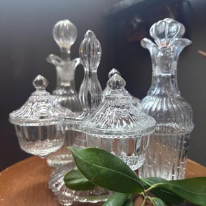 VINTAGE condiment serving: cruet depression glass and lids,fancy food kitchen jam server bakery,farm house elegant dinner