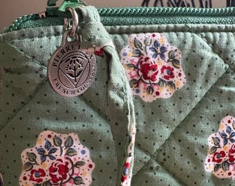 VINTAGE Pierre Deux quilted pouch 9”x7” zippered green cotton French Country floral fabric