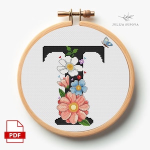 Patrón de punto de cruz con letra T personalizada, diseño de bordado floral, letra moderna, divertida cruz con flores, punto de cruz, decoración de pared para bebé