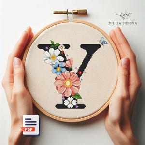 Patrón de punto de cruz con letra Y personalizada, diseño de bordado floral, letra moderna, divertida puntada en cruz, flores, decoración de pared para bebé hecha a mano