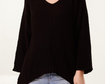 Oversized Batwing Jumper: Textured Knit V-Neck Sweater - One Size (UK 10-18)