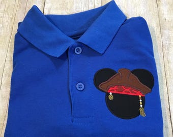 Polo bordado con orejas de ratón del Capitán Jack Sparrow