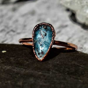 Kyanite Ring, Dainty Ring, Minimalist Ring, Copper Jewelry, Electroformed Jewelry, Teal Moss Kyanite, Spring Jewelry, Solitaire Ring