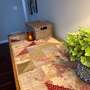 Handmade Pink Country Cottage Print Quilted Patchwork Table Runner