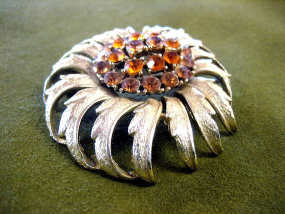 Vintage 1950s Coro Gilded Sunflower Rhinestone Pin - image 1