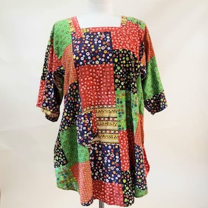 Vintage Design House Smock Förkläde Knytrygg Topp Hippie Boho Quiltad Patchwork Blommig