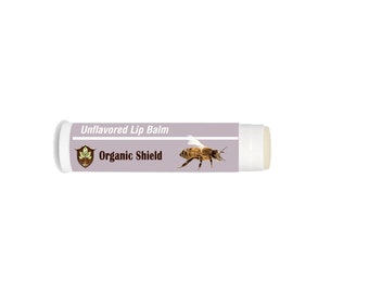 Balsamo per labbra semplice naturale con cera d'api e burro di karitè