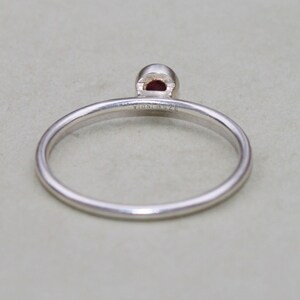 Silpada Sterling Silver Garnet January Birthstone Thin Band Sz 6 ...