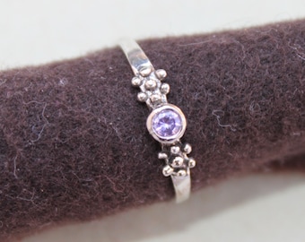 Thin Sterling Silver Delicate Ring with Amethyst-colored Cubic Zirconia Size 7 Vintage Band
